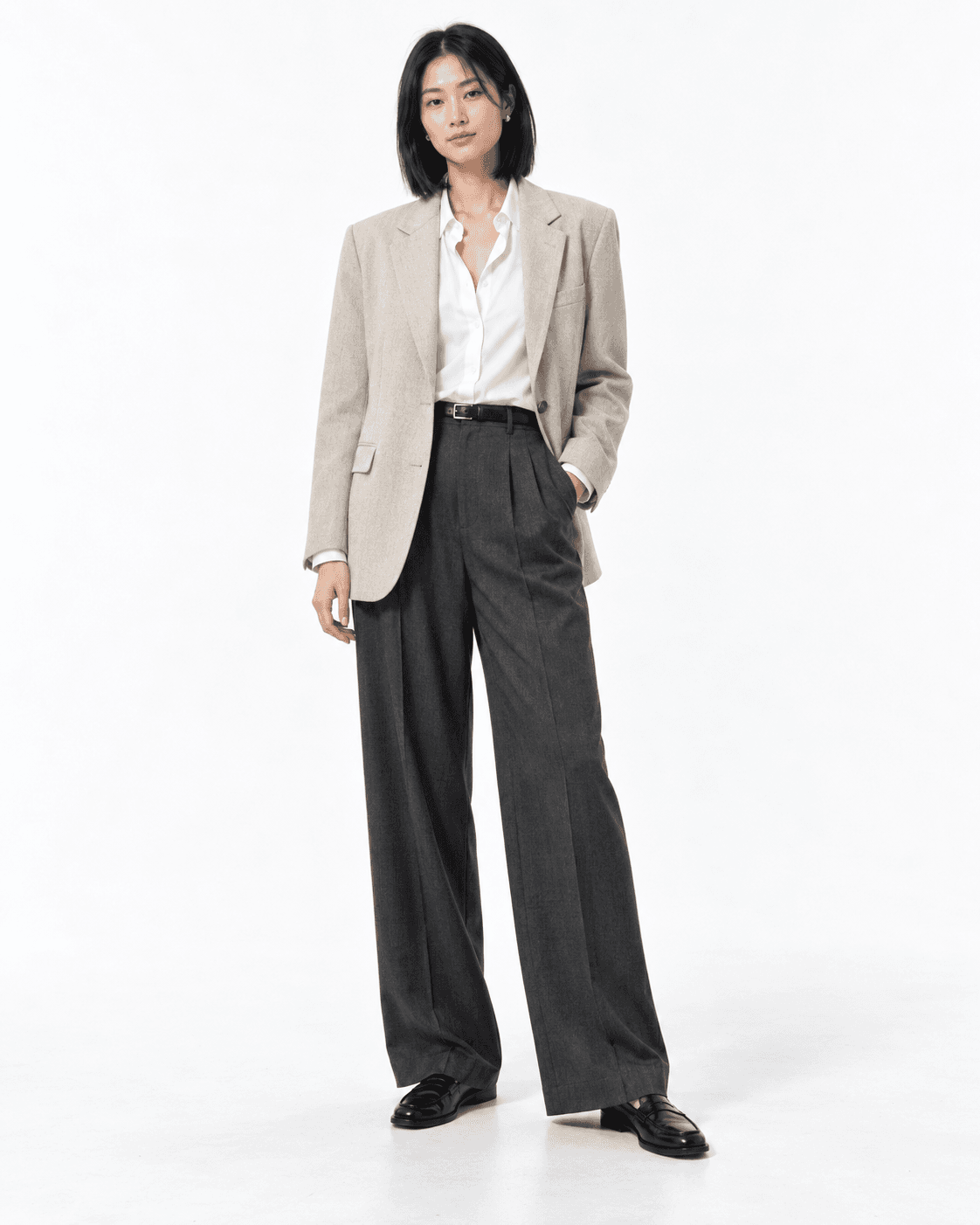 5 Early Fall Outfit Ideas for Polished Transitional Style — gallery image 1